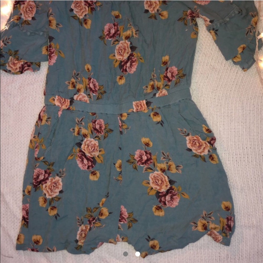 romper - Picture 2 of 2